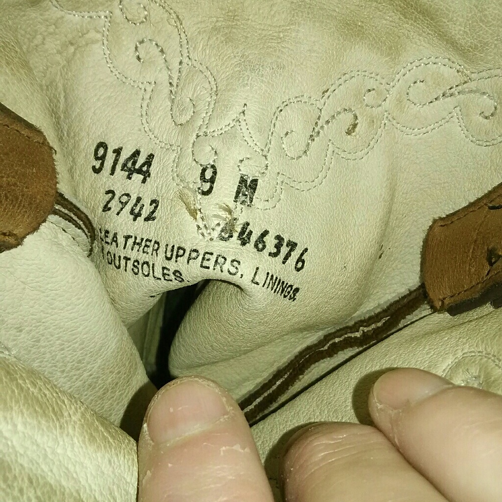 Boots - Picture 3 of 3